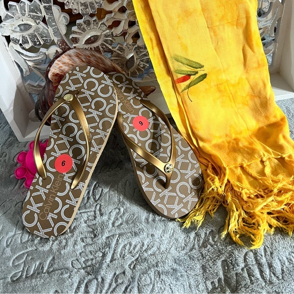 Calvin Klein Sarminya sandals